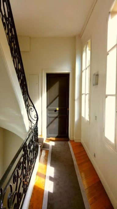 Small Luxurious Room In The Heart Of Saint Germain Paris Exteriör bild