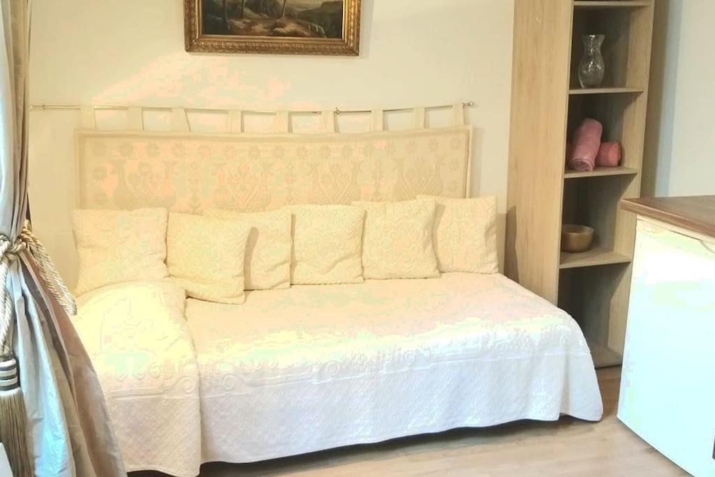 Small Luxurious Room In The Heart Of Saint Germain Paris Exteriör bild